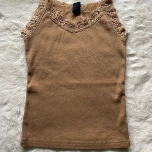 New Gap tank top with lace Size X-Small
